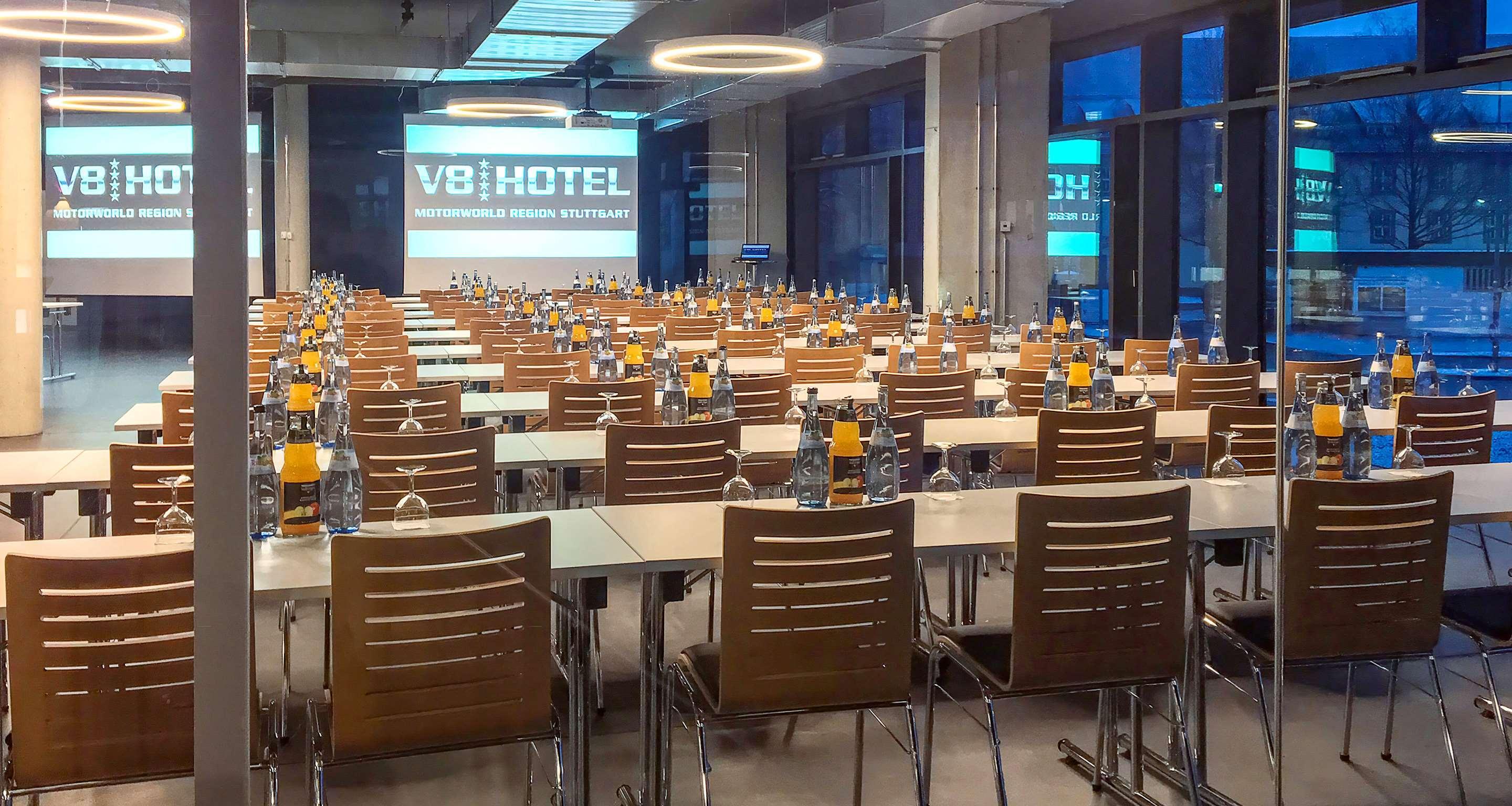 V8 Motorworld Region Stuttgart Hotel Boeblingen