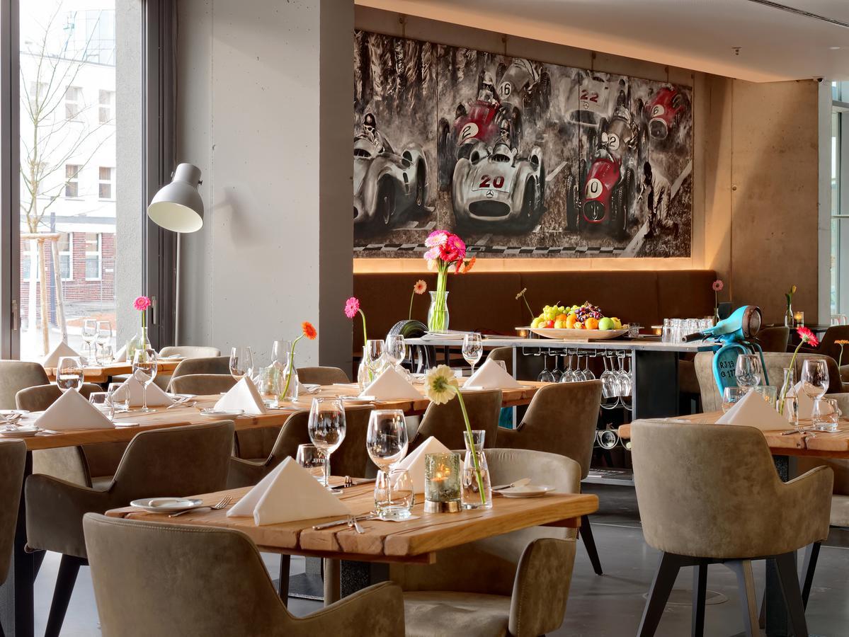 V8 Motorworld Region Stuttgart Hotel 4*