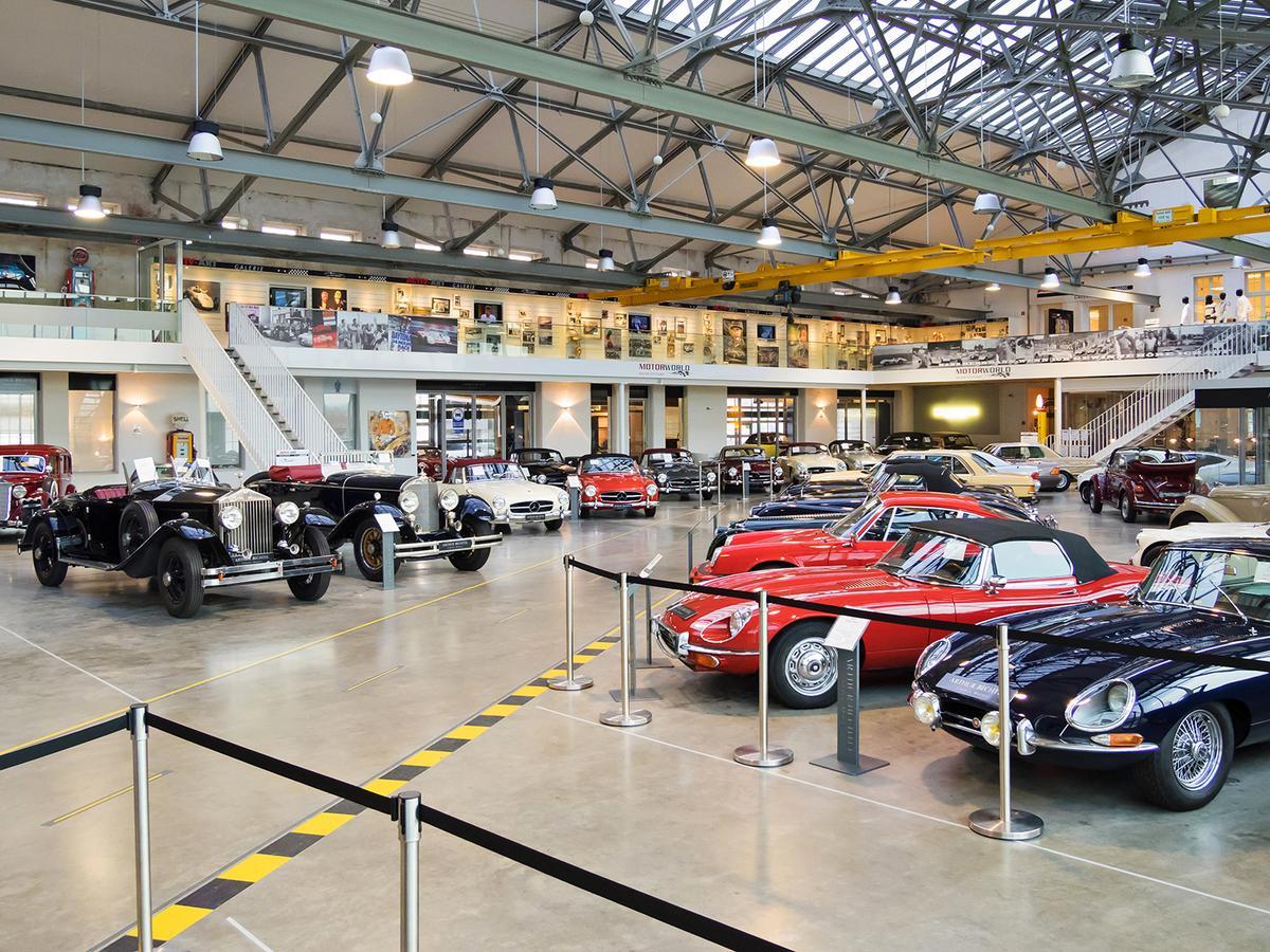 Hotel V8 Motorworld Region Stuttgart